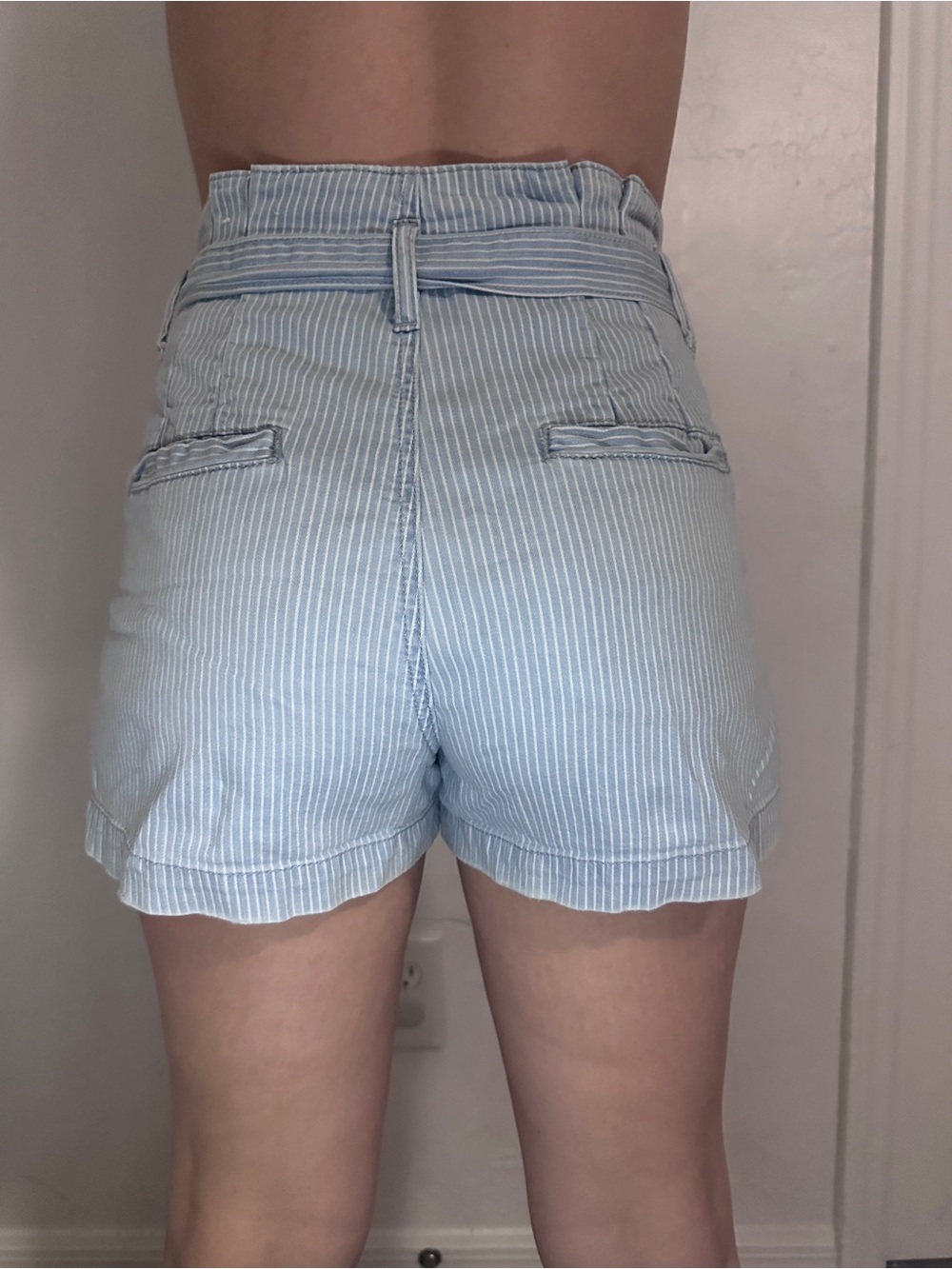 American Eagle Outfitters High Rise Paperbag Striped Belted Shorts Size 0